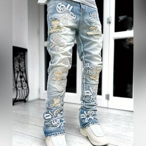 Embroidered Ripped Jeans